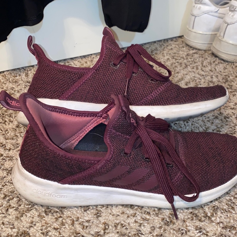 Adidas tennis shoes